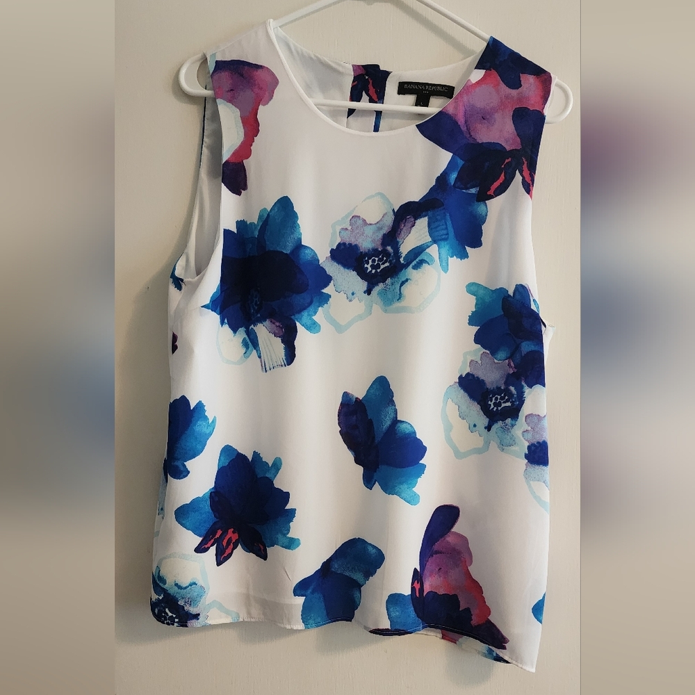 Floral Banana Republic Sleeveless Blouse